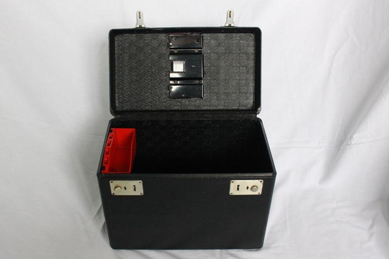 222K-Open Case