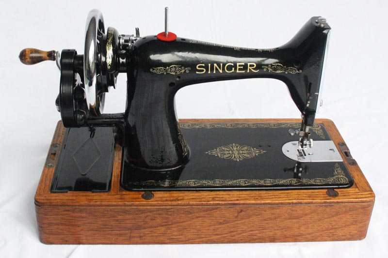 For Sale 40K Singer Hand Crank Sewing Machine With Reverse Adorable Singer Hand Crank Sewing Machine For Sale 40K Singer Hand Crank Sewing Machine With Reverse Adorable Singer Hand Crank Sewing Machine