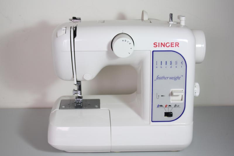 Singer Featherweight Gorgeous Singer Featherweight Sewing Machine Model 100 Singer Featherweight Gorgeous Singer Featherweight Sewing Machine Model 100