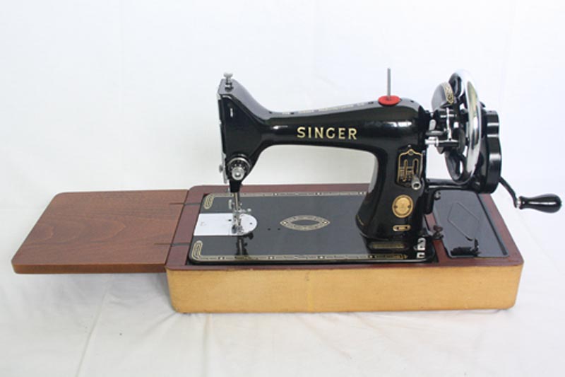 Singer 99K Hand Crank Sewing Machine