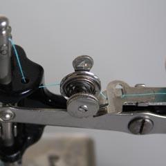 Singer 20 Threading-02